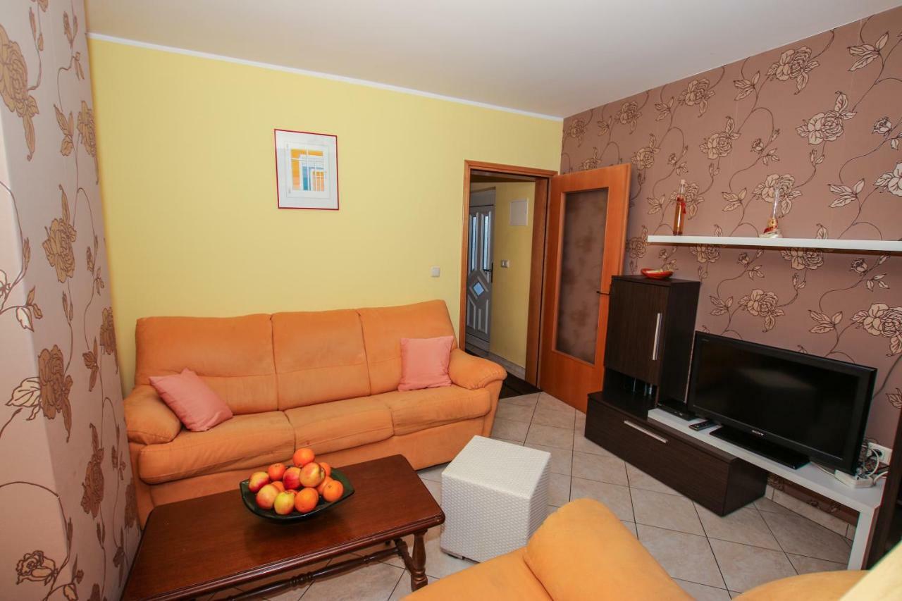 Apartmani Ljubica Porec Exterior photo